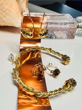 Gold Twisted Cuff Bracelet with 2sets of earrings